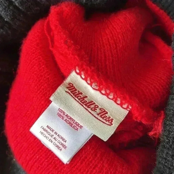 MITCHELL & NESS TORONTO RAPTORS HAT NBA - Picture 3 of 4